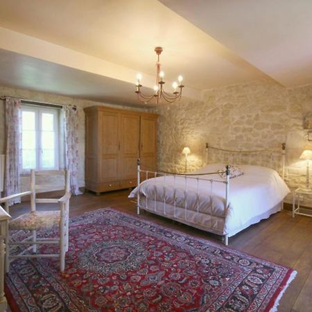 Chambre D'Hotes Spacieuse, Salle De Bain Privative Saint-Michel-de-Fronsac Ngoại thất bức ảnh