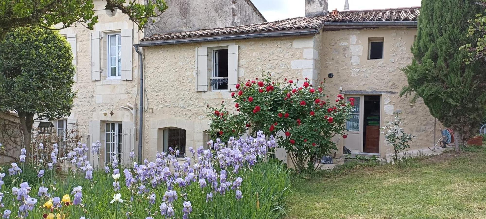 Chambre D'Hotes Spacieuse, Salle De Bain Privative Saint-Michel-de-Fronsac Ngoại thất bức ảnh