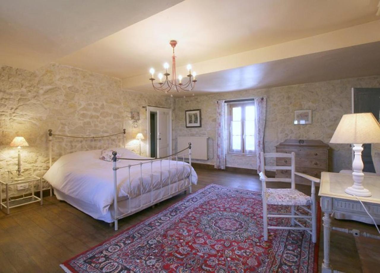 Chambre D'Hotes Spacieuse, Salle De Bain Privative Saint-Michel-de-Fronsac Ngoại thất bức ảnh