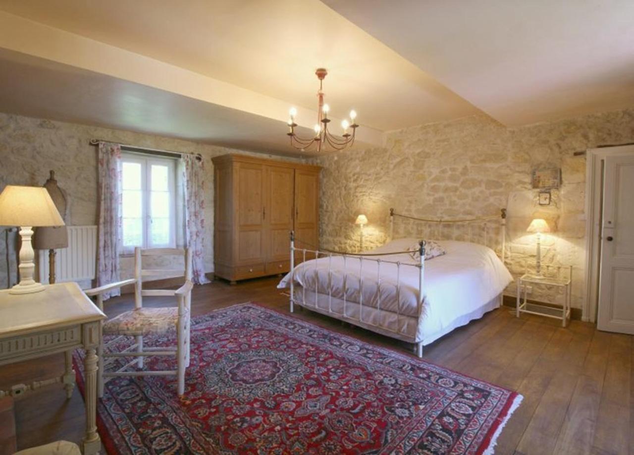 Chambre D'Hotes Spacieuse, Salle De Bain Privative Saint-Michel-de-Fronsac Ngoại thất bức ảnh